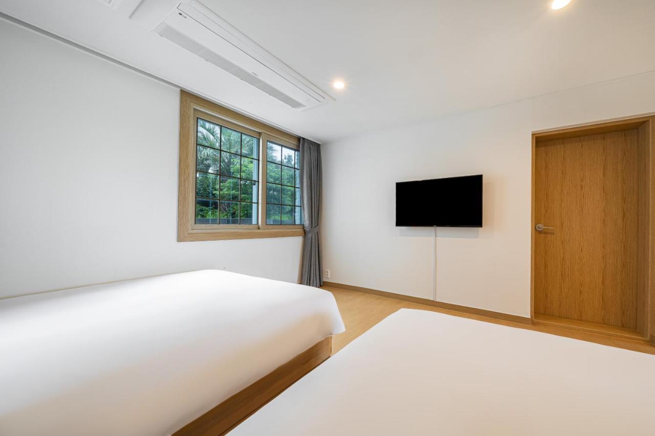 Heyy Seogwipo Hotel Exterior foto