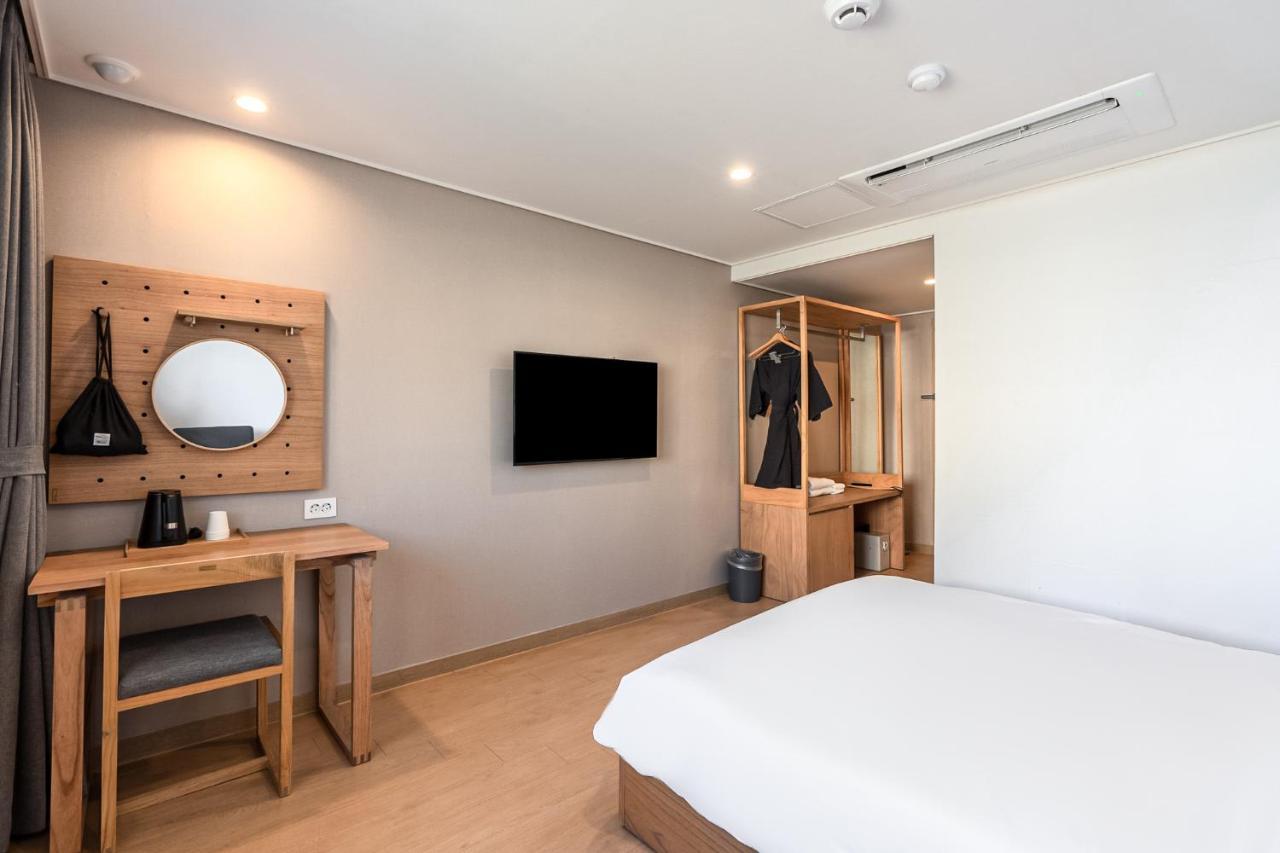 Heyy Seogwipo Hotel Exterior foto