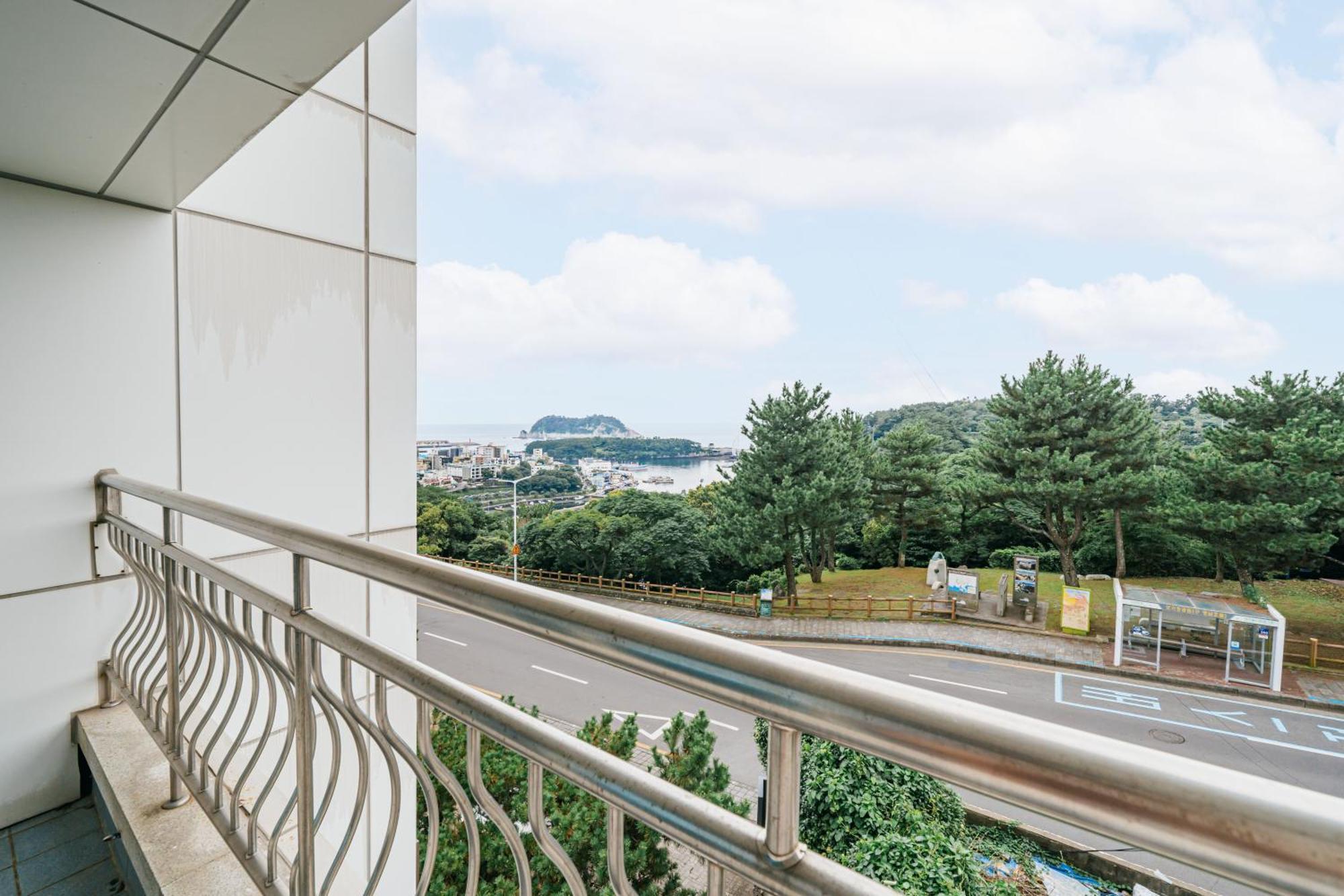 Heyy Seogwipo Hotel Exterior foto