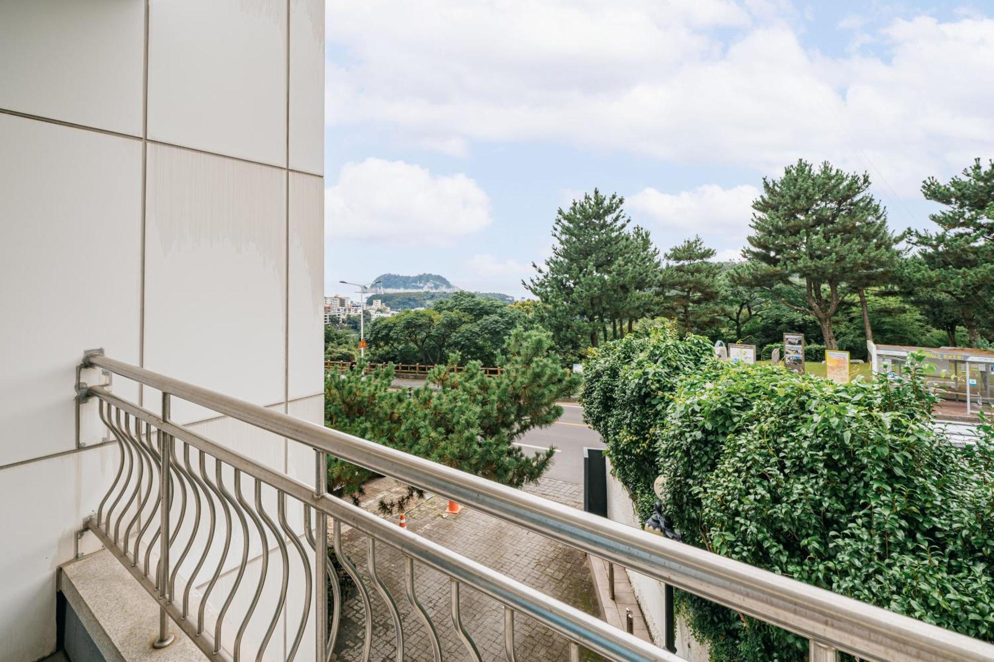 Heyy Seogwipo Hotel Exterior foto